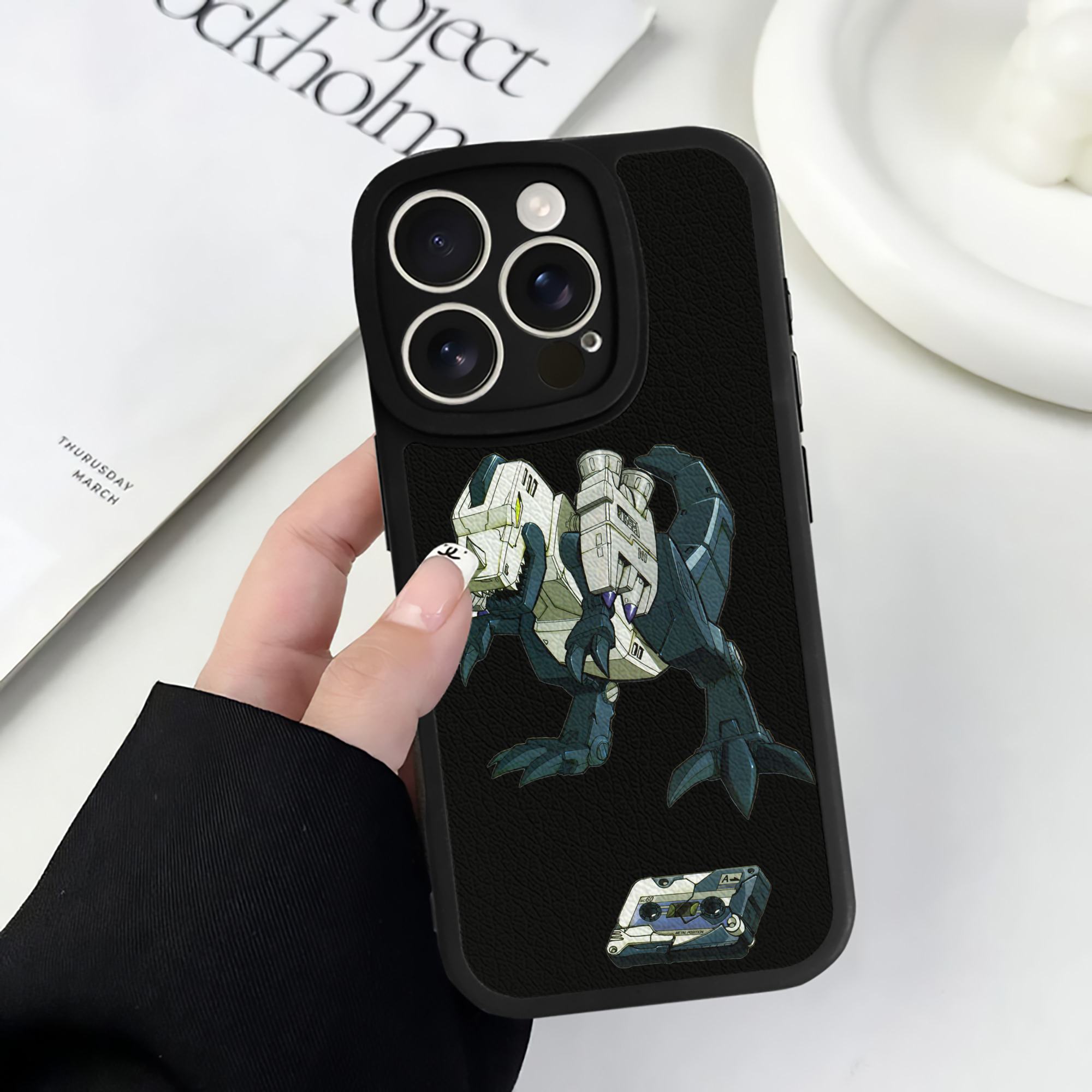 （画像用）  【iPhone 16シリーズ対応】シリコンスマホケース（レザー調） 材質：シリコン